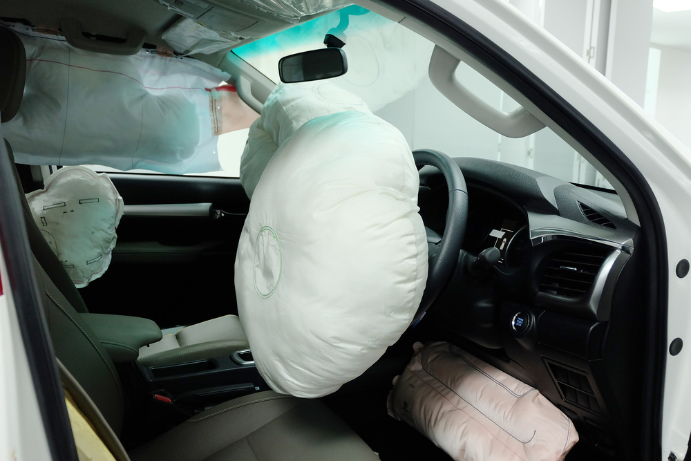 Can You Fix a Car After Airbags Deploy  
